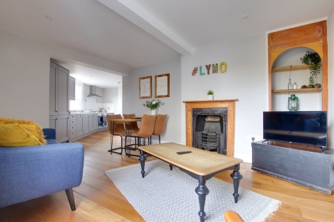 Click the photo for more details of Quay Hill, Lymington, SO41