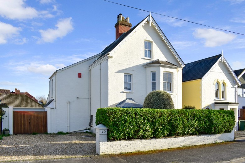 Click the photo for more details of Stanley Road, Lymington, SO41
