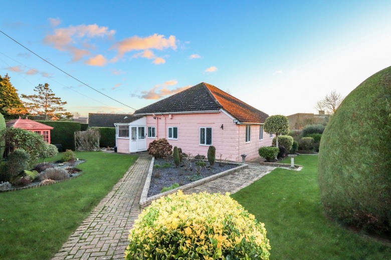 Click the photo for more details of North Trade Road, Battle, East Sussex