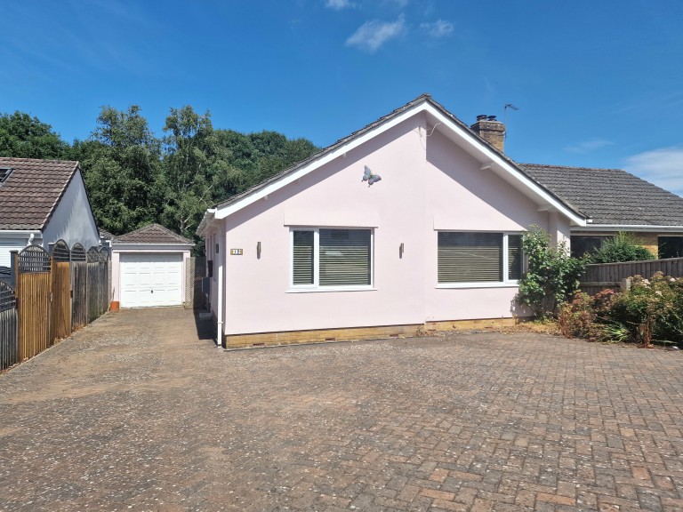 View Full Details for Bath Close, Glastonbury, Somerset