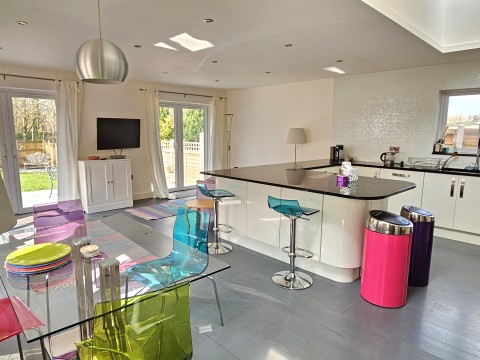 Click the photo for more details of Bath Close, Glastonbury, Somerset