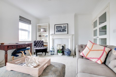Click the photo for more details of Trafalgar Place, Lymington, SO41