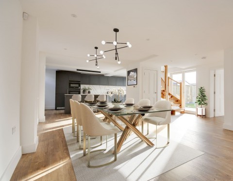 Click the photo for more details of White Horse Lane, Milford on Sea, SO41
