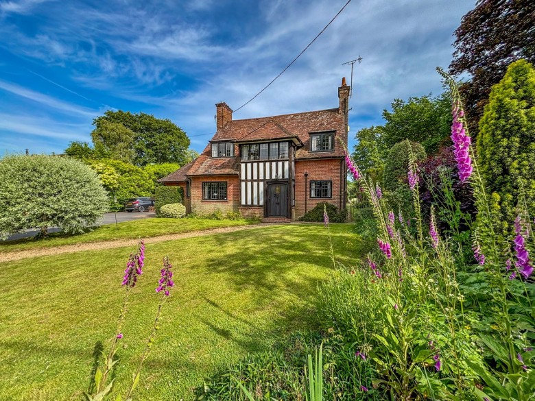 Click the photo for more details of Whatlington Road, BATTLE