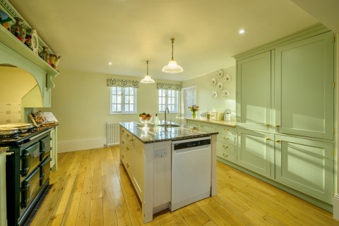 Click the photo for more details of Ashford Road, Fordingbridge, SP6