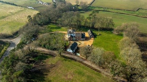 Click the photo for more details of Ashford Road, Fordingbridge, SP6