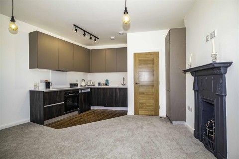 Click the photo for more details of Couching Street, Watlington