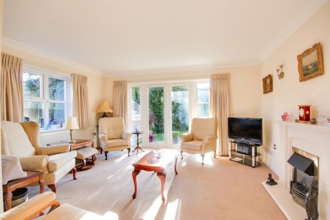 Click the photo for more details of Cavendish Place, Lymington, SO41