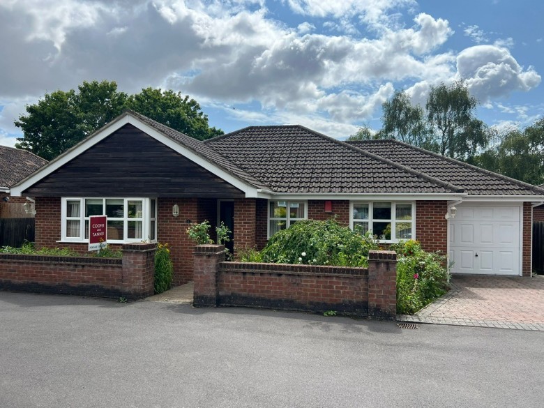 Click the photo for more details of Copheap Lane, Warminster, Wiltshire