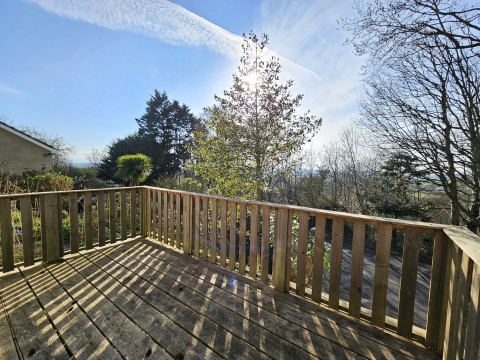 Click the photo for more details of Leg of Mutton Road, Glastonbury, Somerset