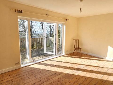 Click the photo for more details of Leg of Mutton Road, Glastonbury, Somerset