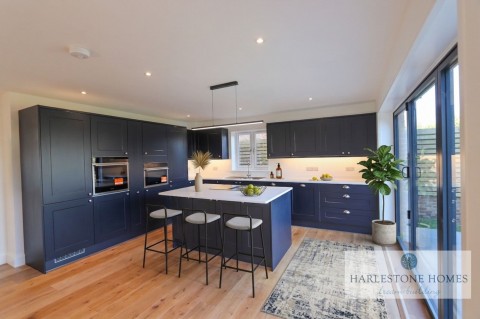 Click the photo for more details of North Trade Road, BATTLE