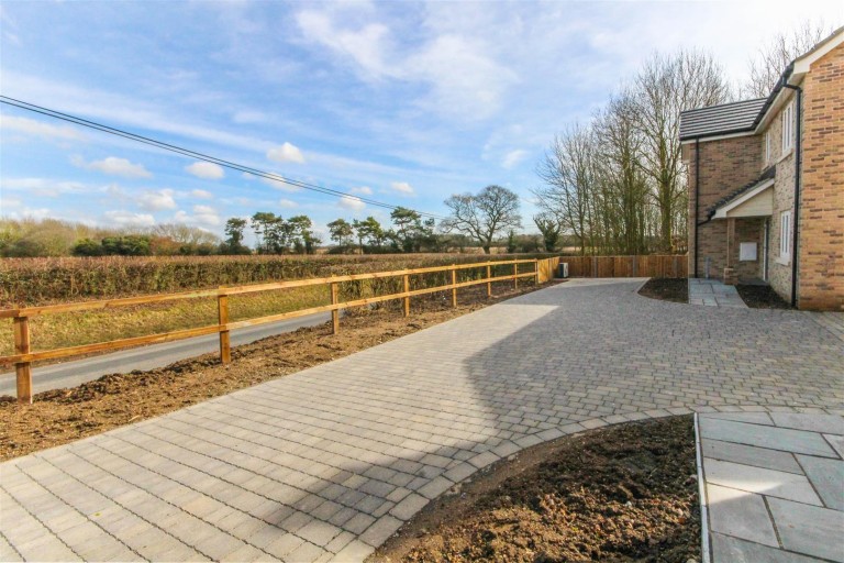 Images for Kirtling Road, Saxon Street, Newmarket
