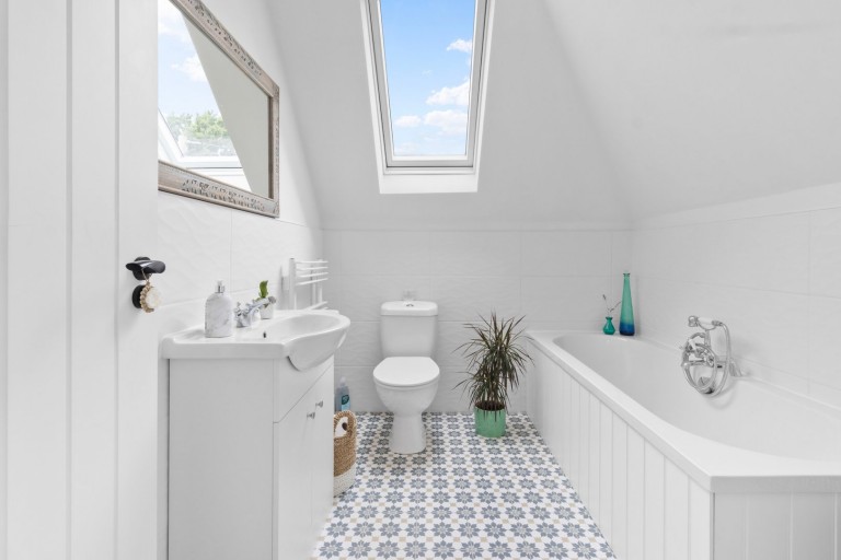 Images for Skinners Lane, Catsfield, East Sussex