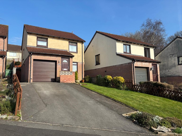 Images for Paray Drive, Wells