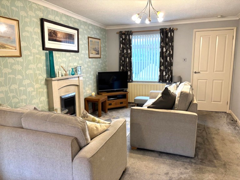 Images for Paray Drive, Wells