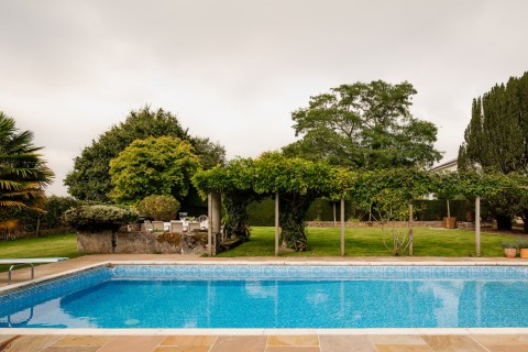 Click the photo for more details of Sandleheath, Fordingbridge, SP6