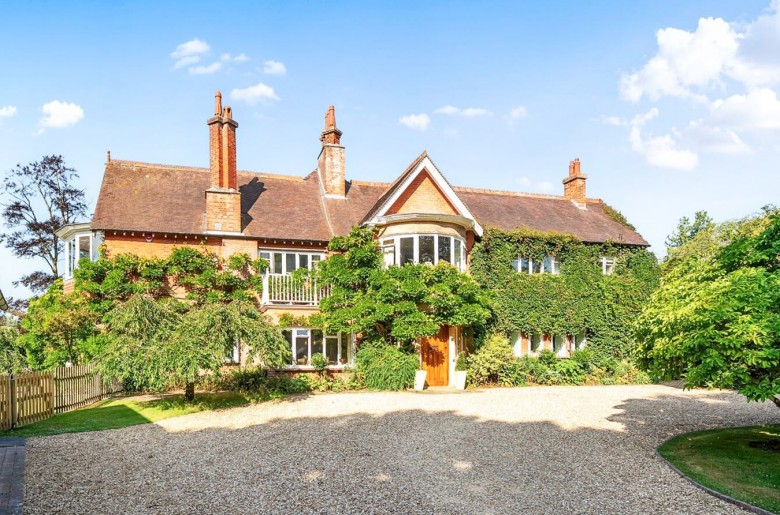 Click the photo for more details of Sandy Down, Boldre, Lymington, SO41