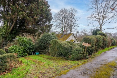 Click the photo for more details of Canadia Road, Battle, East Sussex