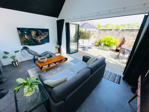 Click the photo for more details of North Row, Warminster, Wiltshire