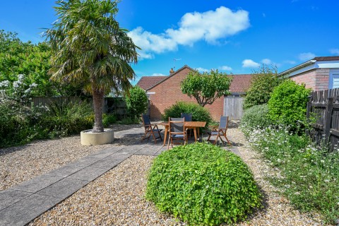Click the photo for more details of Lakeside, Hightown, Ringwood, BH24