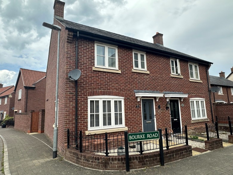 Click the photo for more details of Bourke Road, Shepton Mallet, Somerset