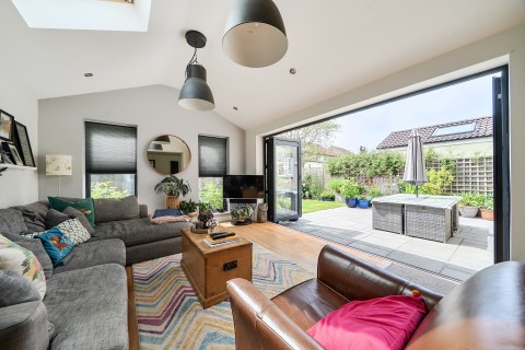 Click the photo for more details of Yeo Close, Cheddar, Somerset