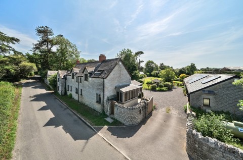 Click the photo for more details of Coombe Hill, Keinton Mandeville, Somerset