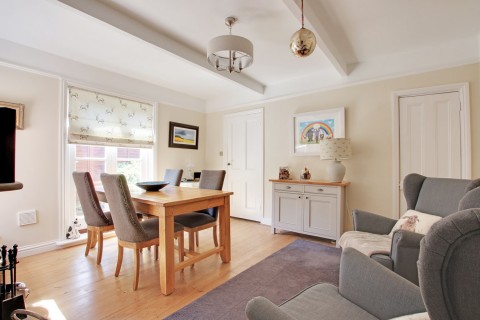 Click the photo for more details of Queens Road, Lyndhurst, SO43
