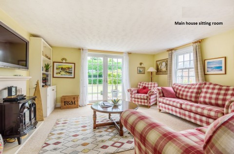 Click the photo for more details of High Street, Chapmanslade, Wiltshire