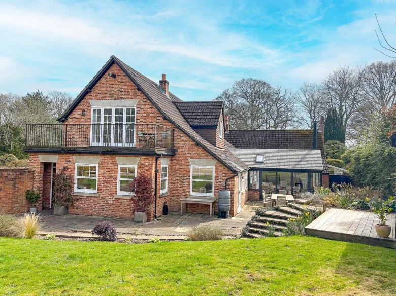 Click the photo for more details of South Sway Lane, Sway, Lymington, SO41