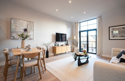 Click the photo for more details of Connaught Place, Brockenhurst, SO42