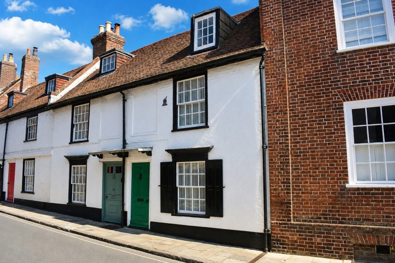 Click the photo for more details of Church Lane, Lymington, SO41