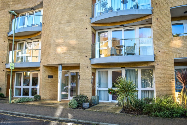 Click the photo for more details of Almansa Way, Lymington, SO41