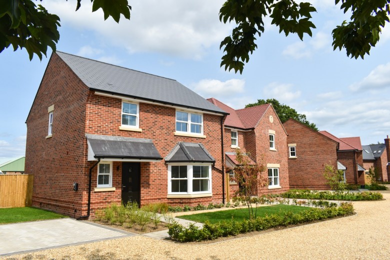 Click the photo for more details of Kings Farm Lane, Hordle, Lymington, SO41