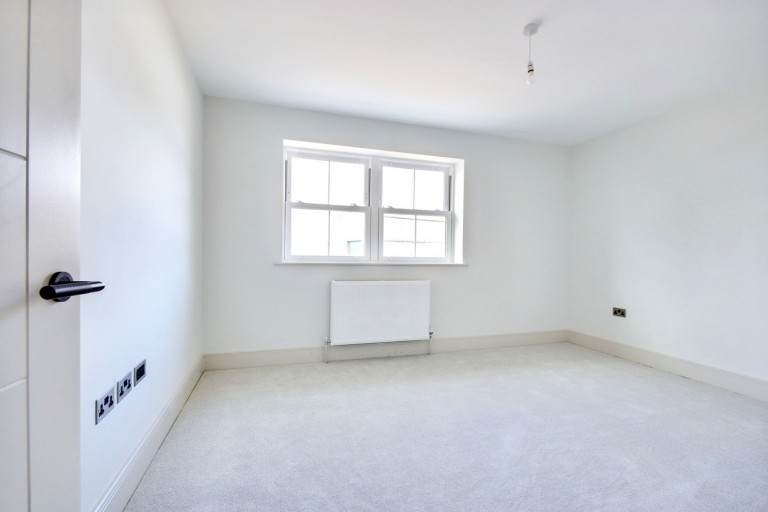 Images for Kings Farm Lane, Hordle, Lymington, SO41