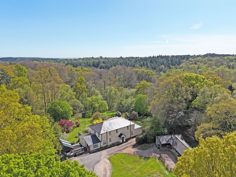 Click the photo for more details of Ringwood Road, Stoney Cross, Lyndhurst, SO43