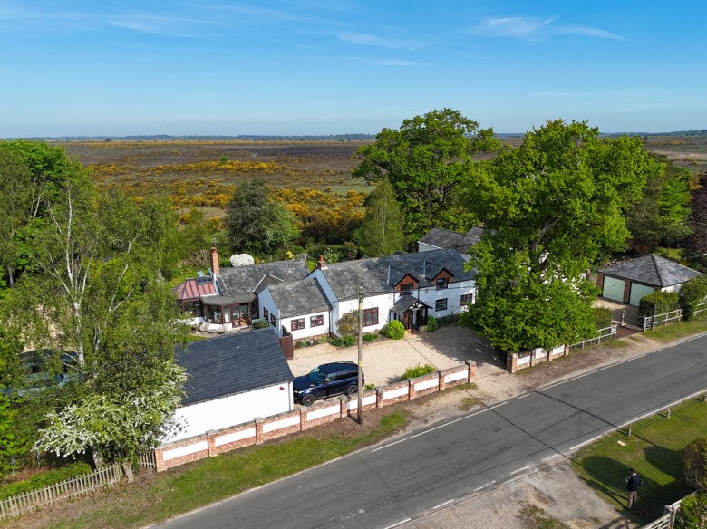 Click the photo for more details of Main Road, East Boldre, Brockenhurst, SO42