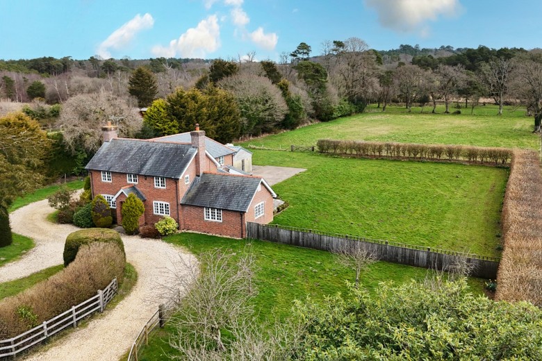 Click the photo for more details of Bransgore, Christchurch, BH23