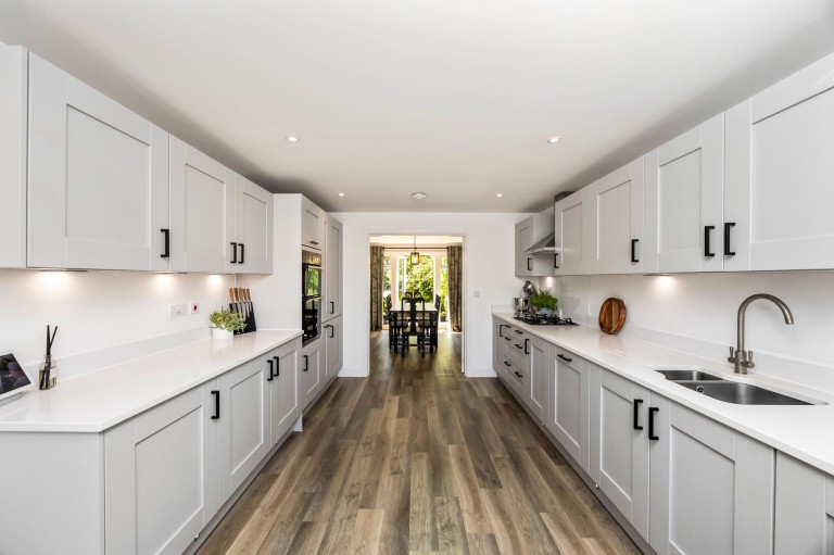 Images for Alder Way, Faygate, RH12