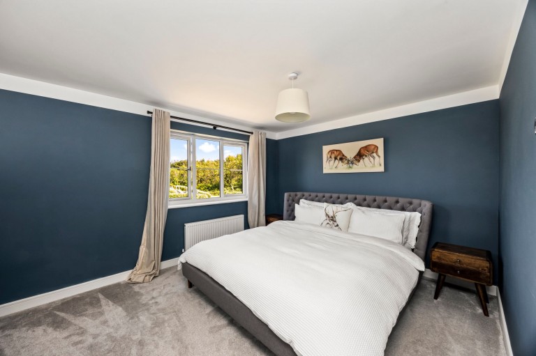 Images for Alder Way, Faygate, RH12