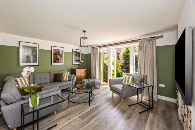Images for Alder Way, Faygate, RH12