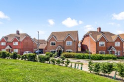 Images for Alder Way, Faygate, RH12