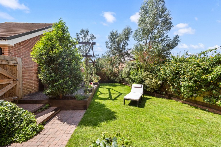 Images for Alder Way, Faygate, RH12