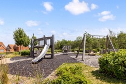Images for Alder Way, Faygate, RH12