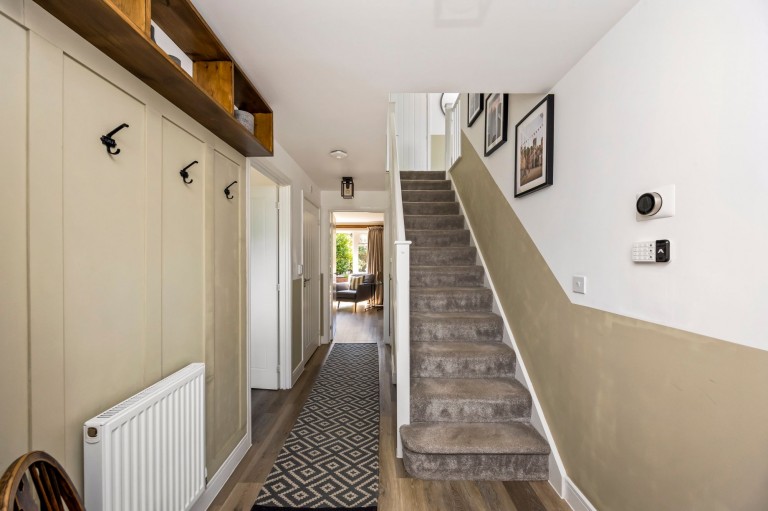 Images for Alder Way, Faygate, RH12