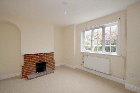 Click the photo for more details of Blenheim Road, Shirburn, Watlington