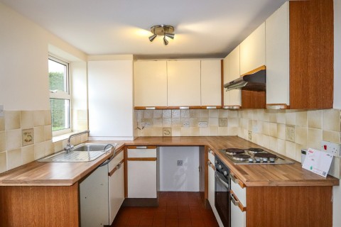 Click the photo for more details of Hastings Road, BATTLE