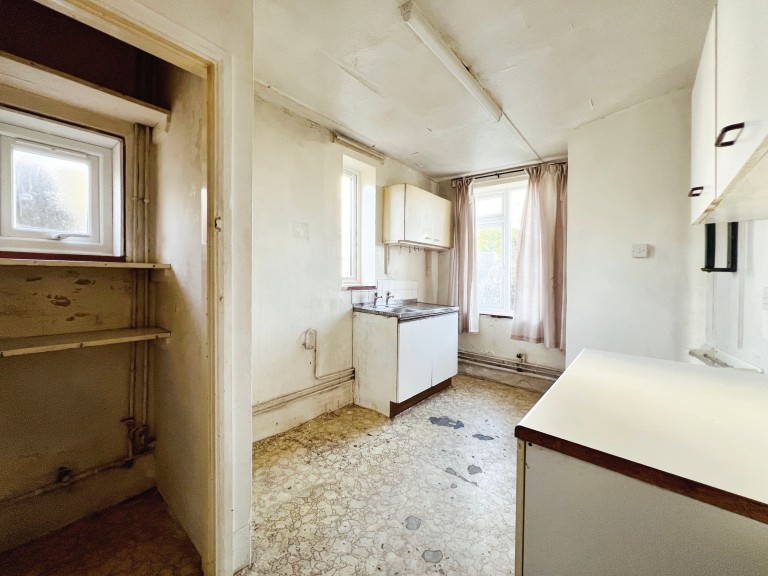 Images for Farm Road, Street, Somerset