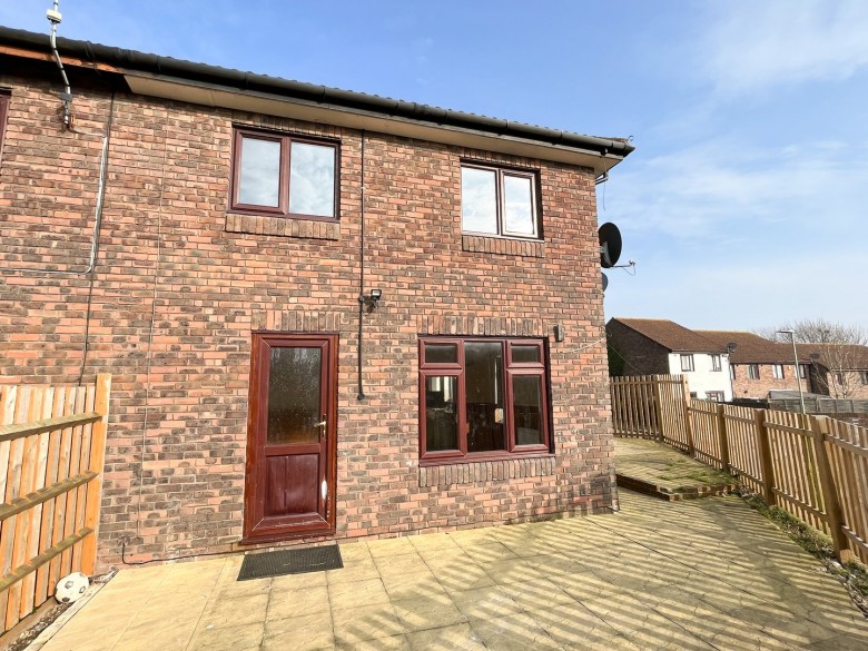 Click the photo for more details of Denham Close, St Leonards-on-Sea, East Sussex
